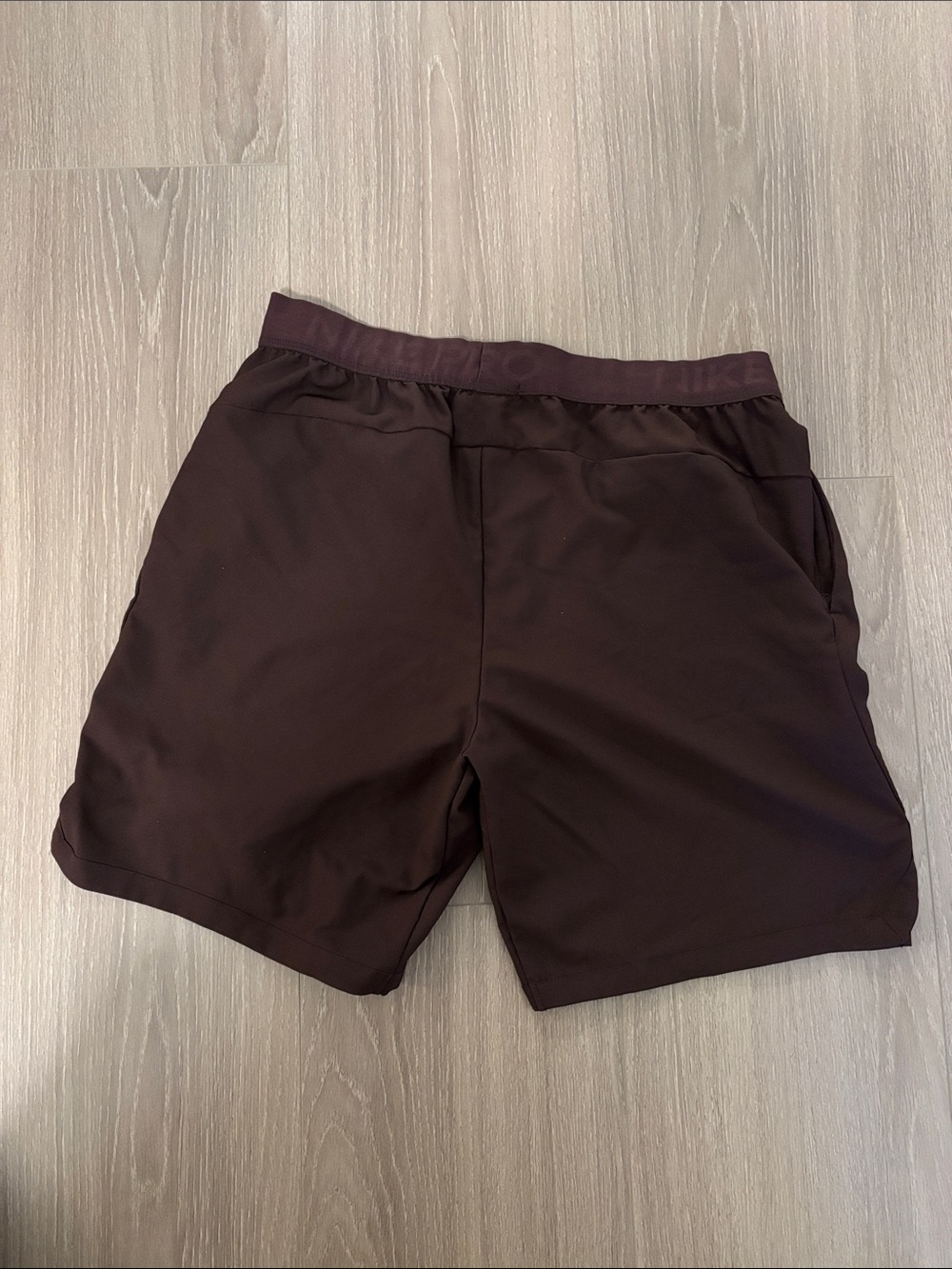 Nike Pro Men’s brown shorts w/ zip pocket. Size Large. - Picture 2 of 5